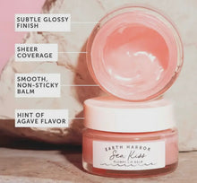 Load image into Gallery viewer, Sea Kiss Lip Plump

